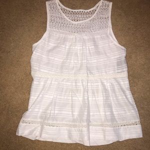 🌟NWT CROWN AND IVY TANK TOP🌟